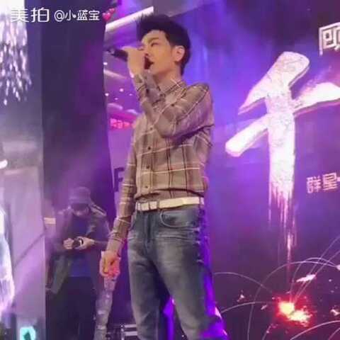 未成年视拼 也有一种模糊的年视忧惧